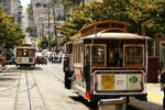 Cable car na strmých ulicích San Francisca Cable car na strmých ulicích San Francisca